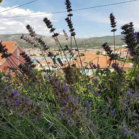 Angelus Apartamento Trogir