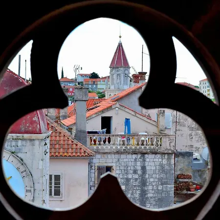Angelus Trogir